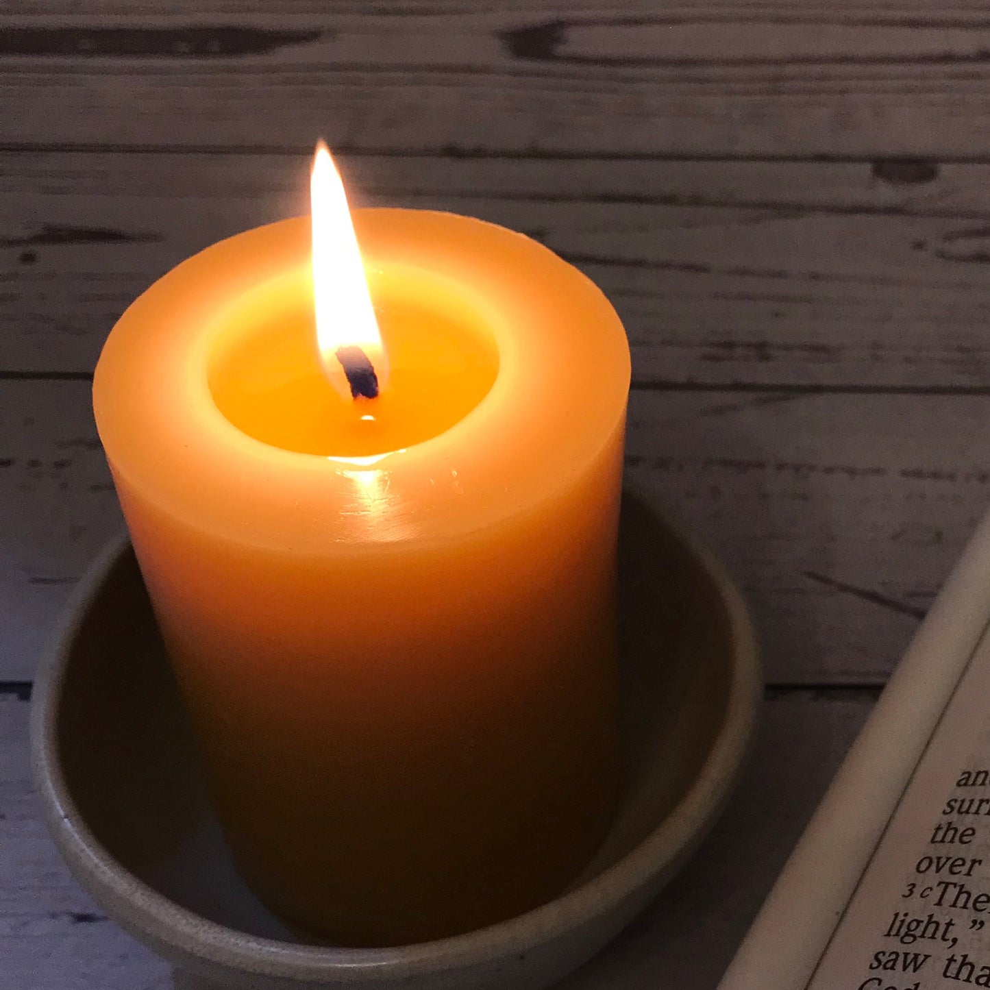 Small Classic Round Beeswax Pillar Candle